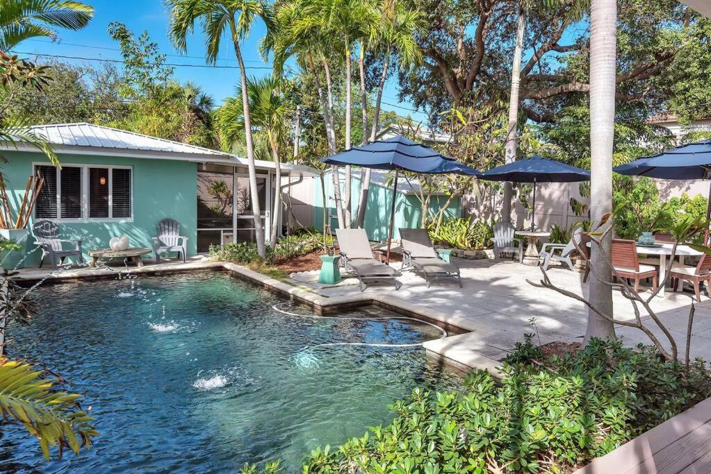 Charming Studio W Pool One Mile To Beach Pets Welcome Лейк Уърт Екстериор снимка